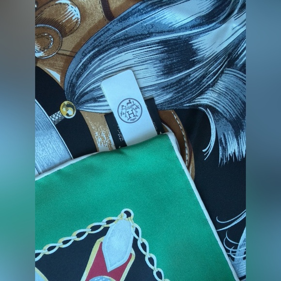 Hermes silk scarf 90x90 multi colored horses Print Scarf, Brand new with tags - Picture 12 of 16